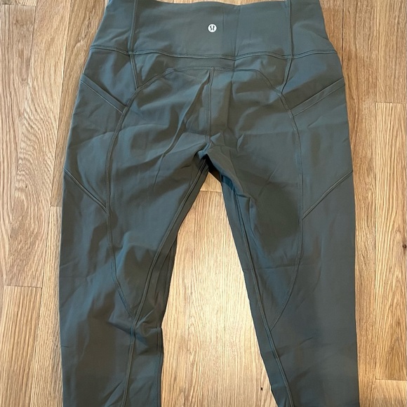 Lululemon size 10 leggings - Picture 4 of 7